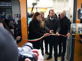 Consegnati due nuovi treni elettrici regionali POP
